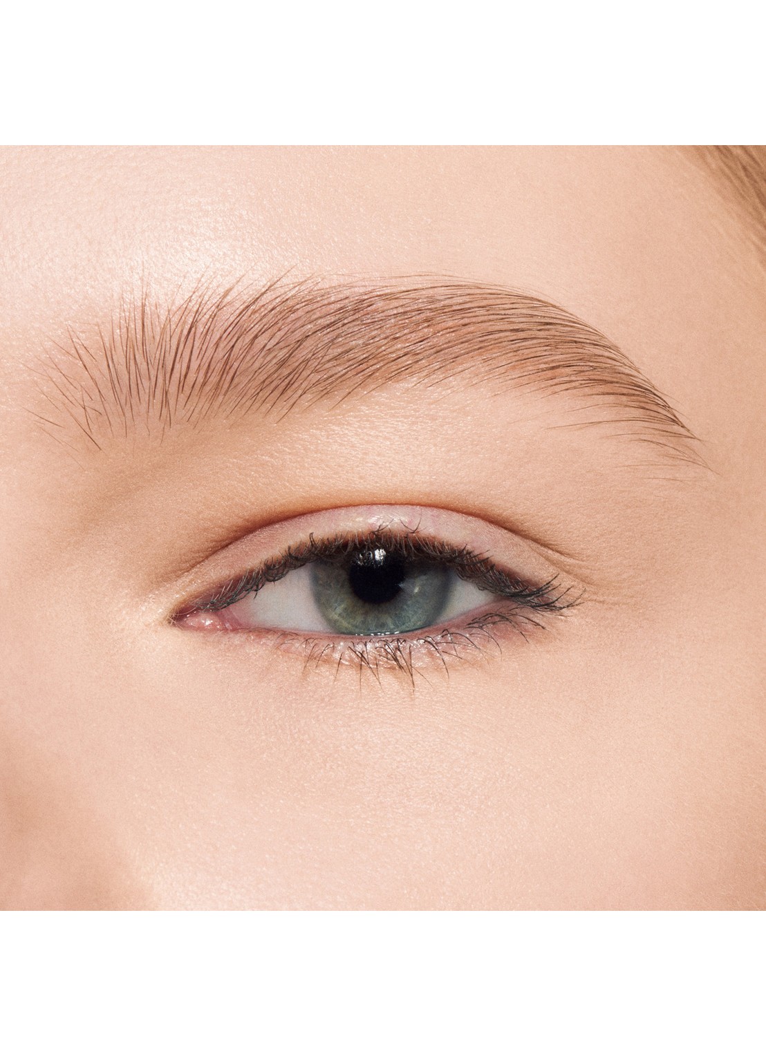 M·A·C Pro Brow Whipgrip Mousse Eyebrow Setting Gel - wenkbrauwgel  - detail 4 fling