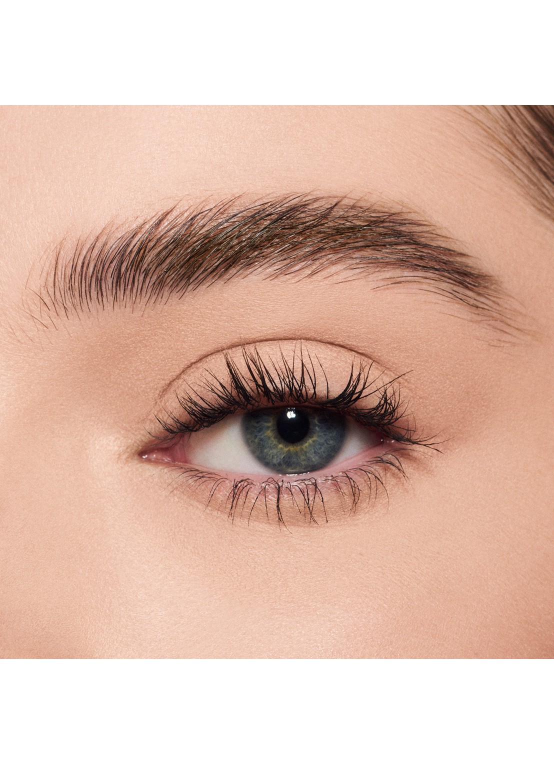 M·A·C Pro Brow Whipgrip Mousse Eyebrow Setting Gel - wenkbrauwgel  - detail 2 stylized