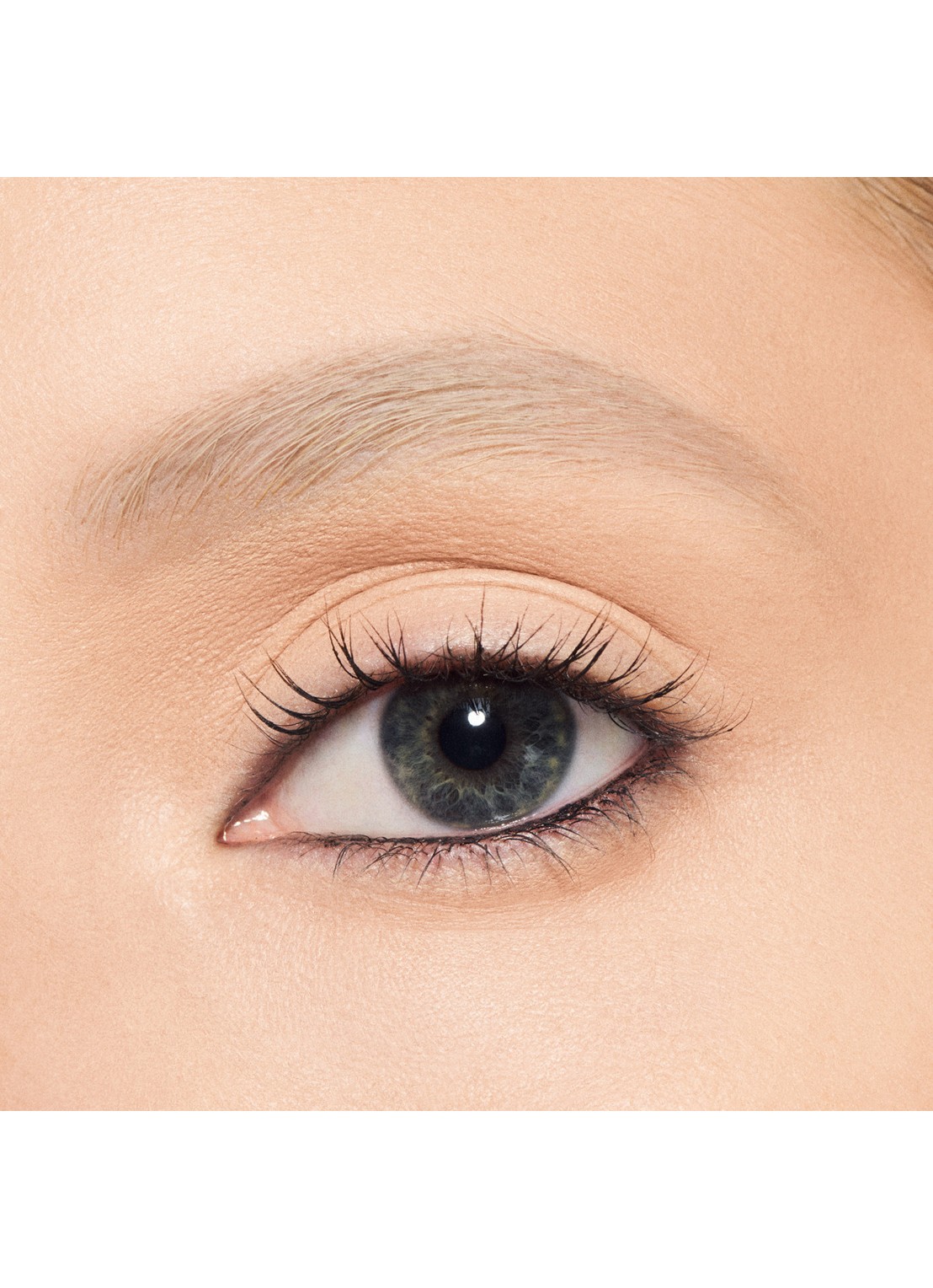 M·A·C Pro Brow Whipgrip Mousse Eyebrow Setting Gel - wenkbrauwgel  - detail 2 thunder