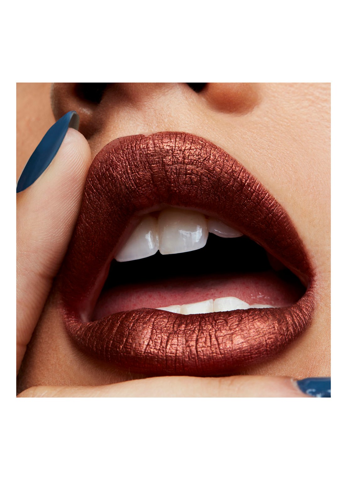 M·A·C Retro Matte Liquid Lipcolour - lipstick - detail 5 foiled