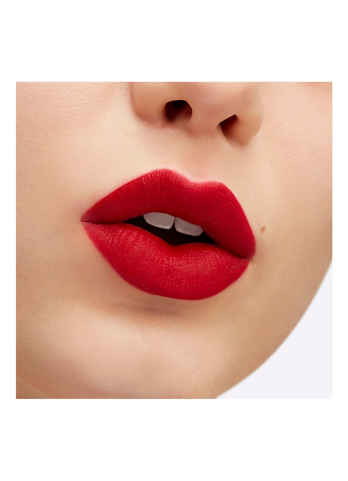 M·A·C Retro Matte Liquid Lipcolour - lipstick - detail 5 ruby phew!