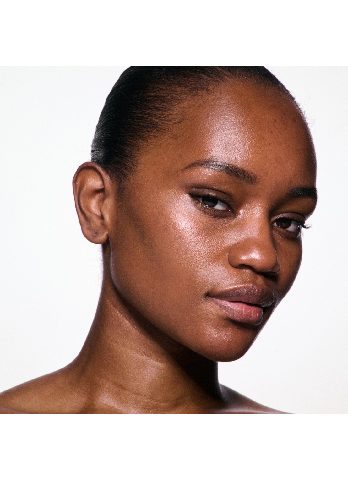 M·A·C Skinfinish Lightstruck Liquid Highlighter - detail 3 double gleam