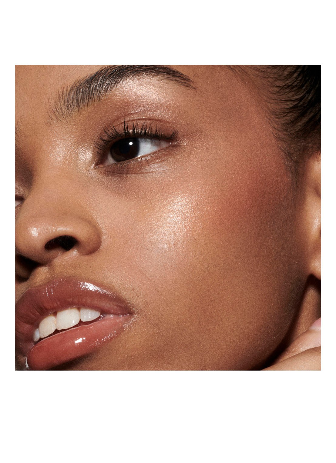 M·A·C Strobe Beam Liquid Blush - vloeibare blush - detail 02 starlite