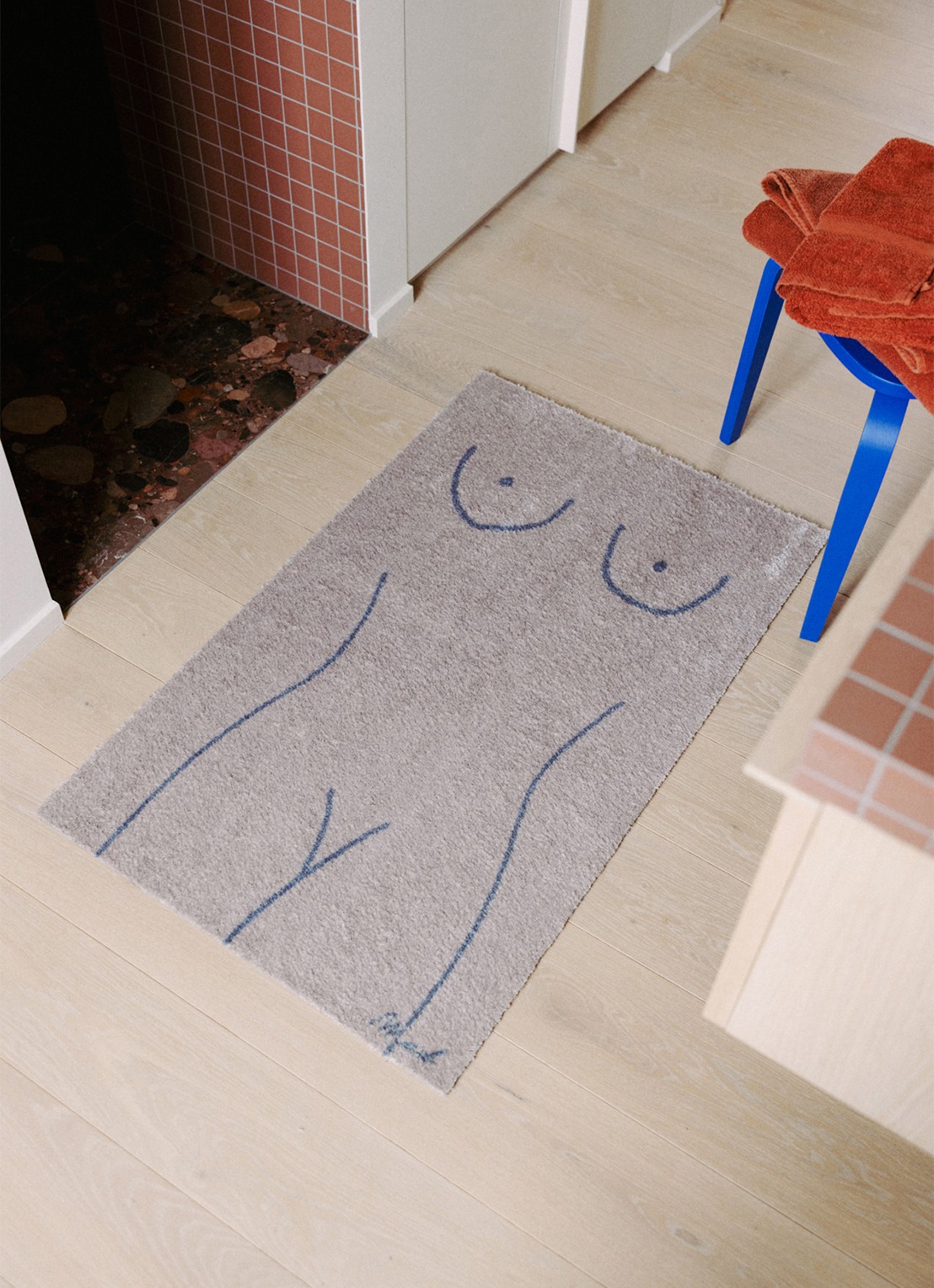 Mad About Mats Donna universele mat 67 x 110 cm - voorkant 2 beige