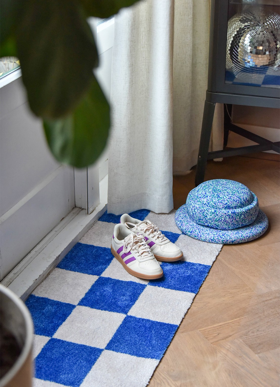 Mad About Mats Duffy universele mat 50 x 150 cm - voorkant 3 blauw