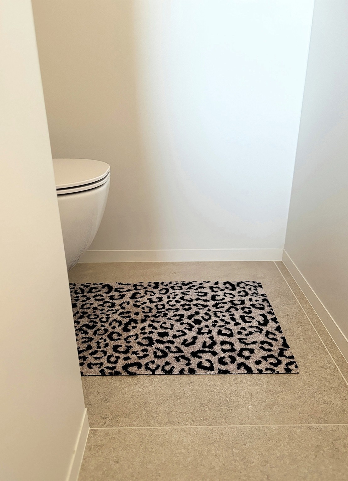 Mad About Mats Oliver universele mat 50 x 75 cm - voorkant 2 beige