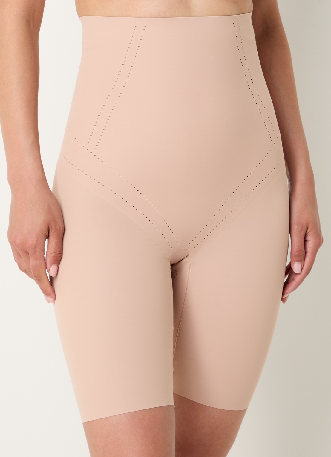 MAGIC Bodyfashion Dream Shaper high waisted corrigerende short - detail 2 bruin
