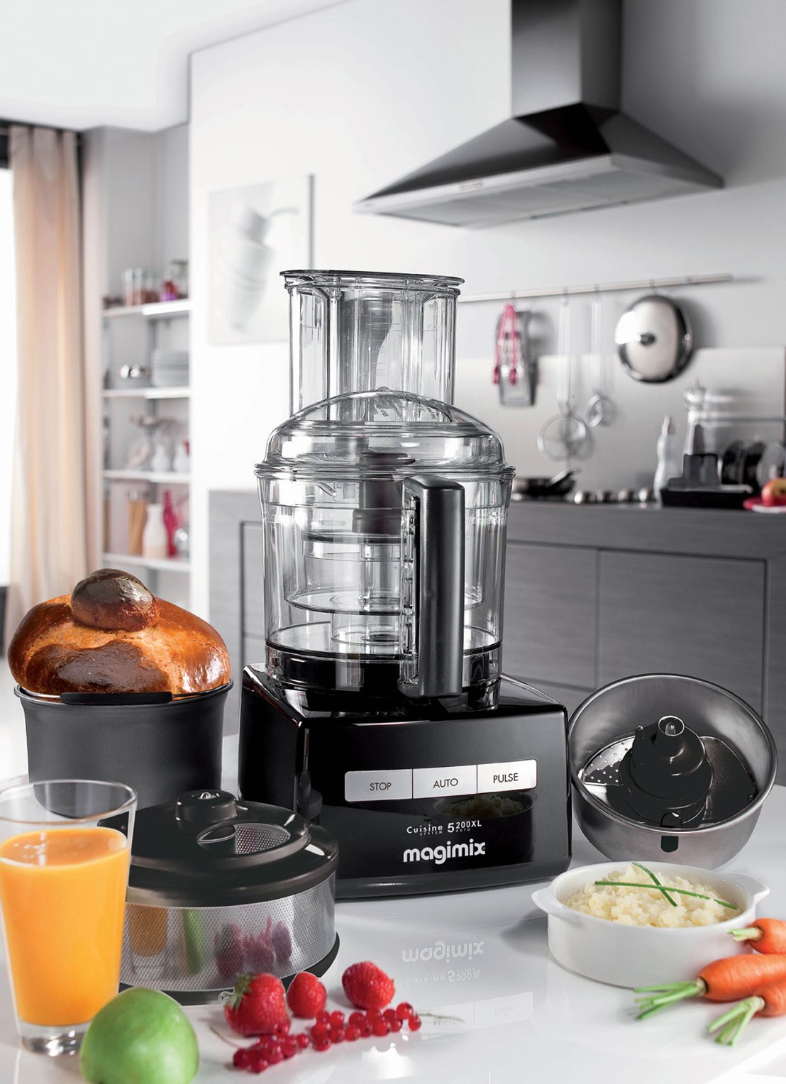 Magimix 5200 XL Premium keukenmachine 3,6 liter - voorkant 4 zwart