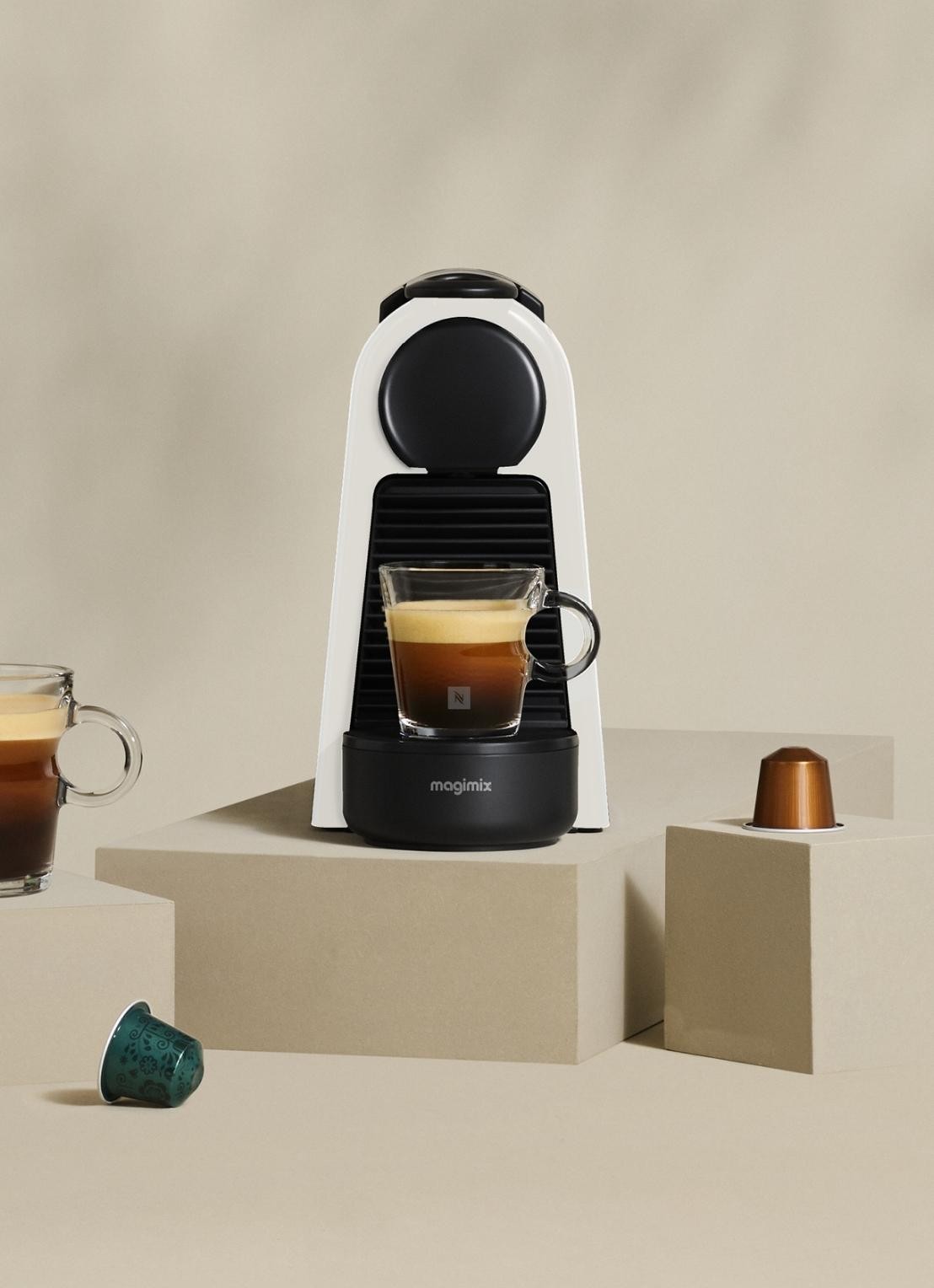 Magimix Essenza Mini Nespresso machine 11365 - voorkant 8 gebroken wit