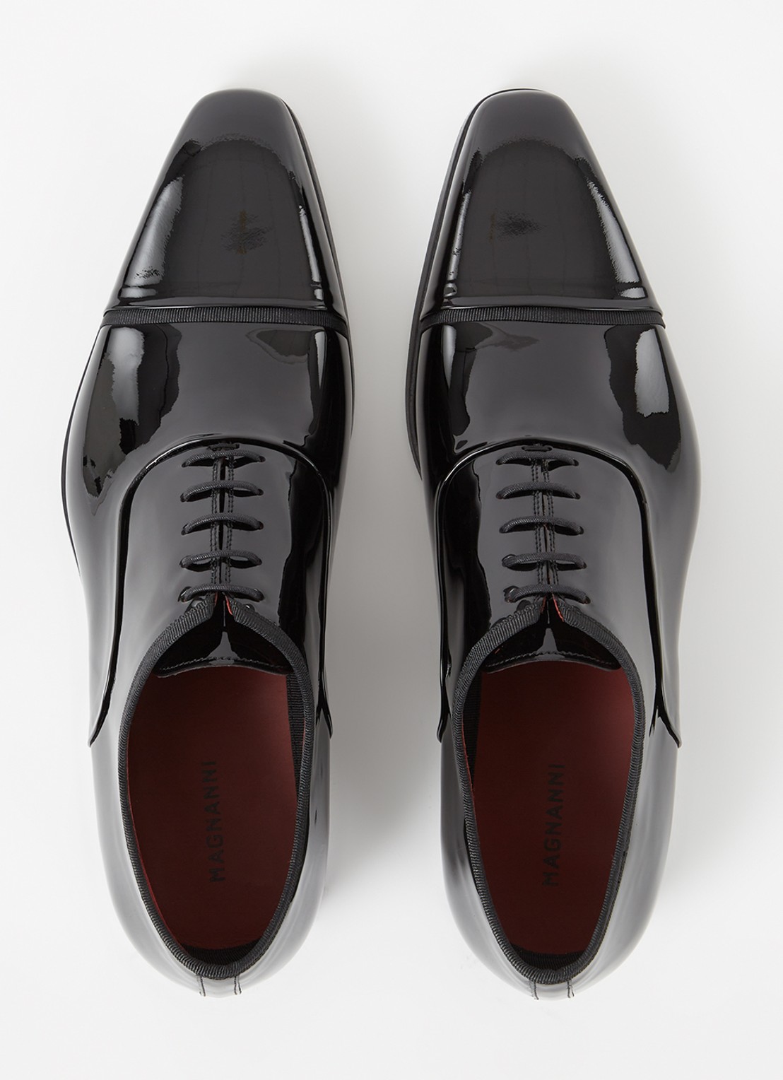 Magnanni Jadiel veterschoen van lakleer - detail 2 zwart