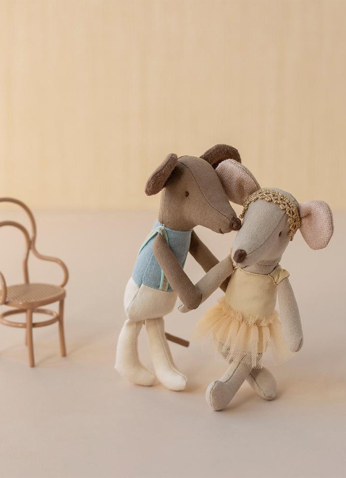 Maileg Big brother ballet muis 13 cm - voorkant 4 goud