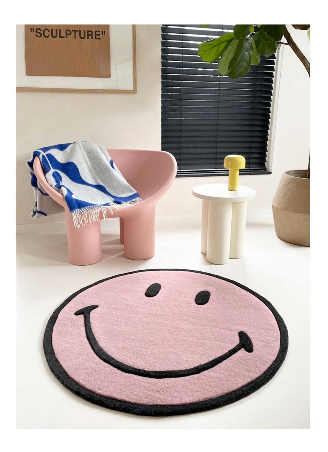 Maison Deux Smiley vloerkleed Ø100 cm - voorkant 2 roze