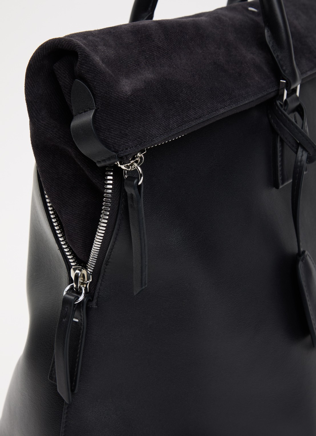 Maison Margiela 5ac XL Soft handtas van kalfsleer met afneembare schouderriem - detail 4 zwart