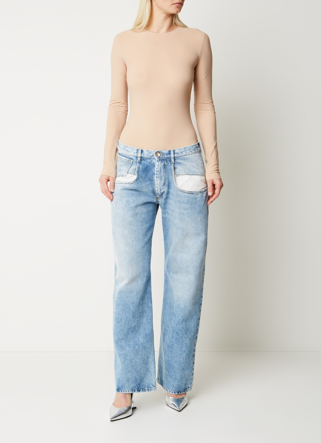 Maison Margiela Body met ronde hals - voorkant 3 creme