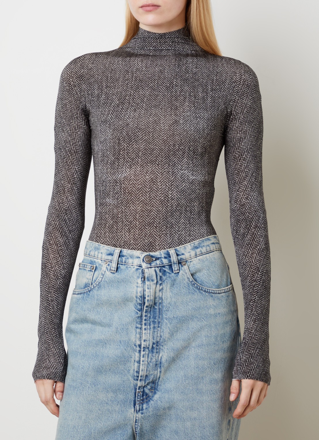 Maison Margiela Body met visgraatdessin en col - detail grijs