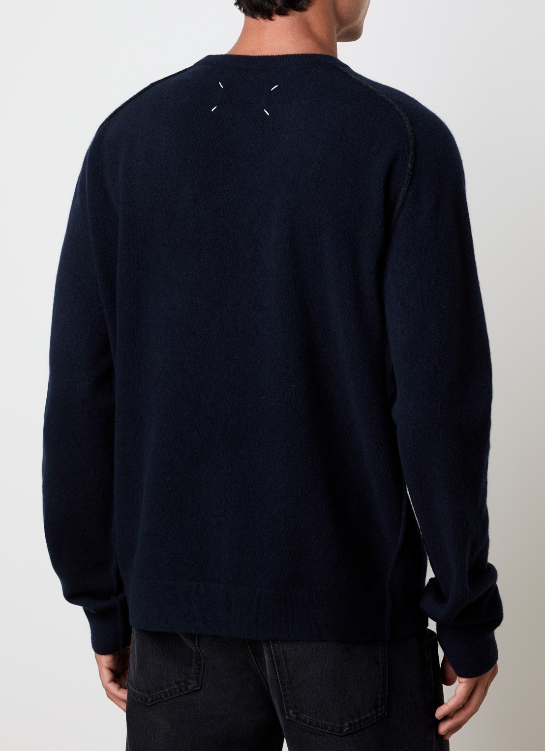 Maison Margiela Fijngebreide trui van wol met ronde hals - achterkant donkerblauw