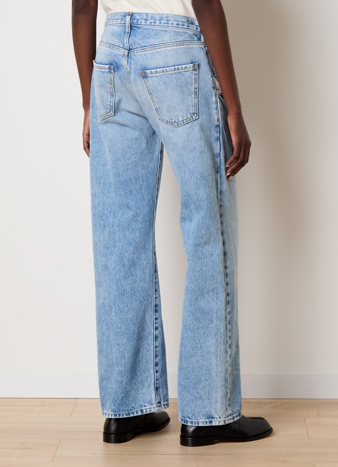 Maison Margiela High waist straight leg jeans met lichte wassing - achterkant 2 indigo