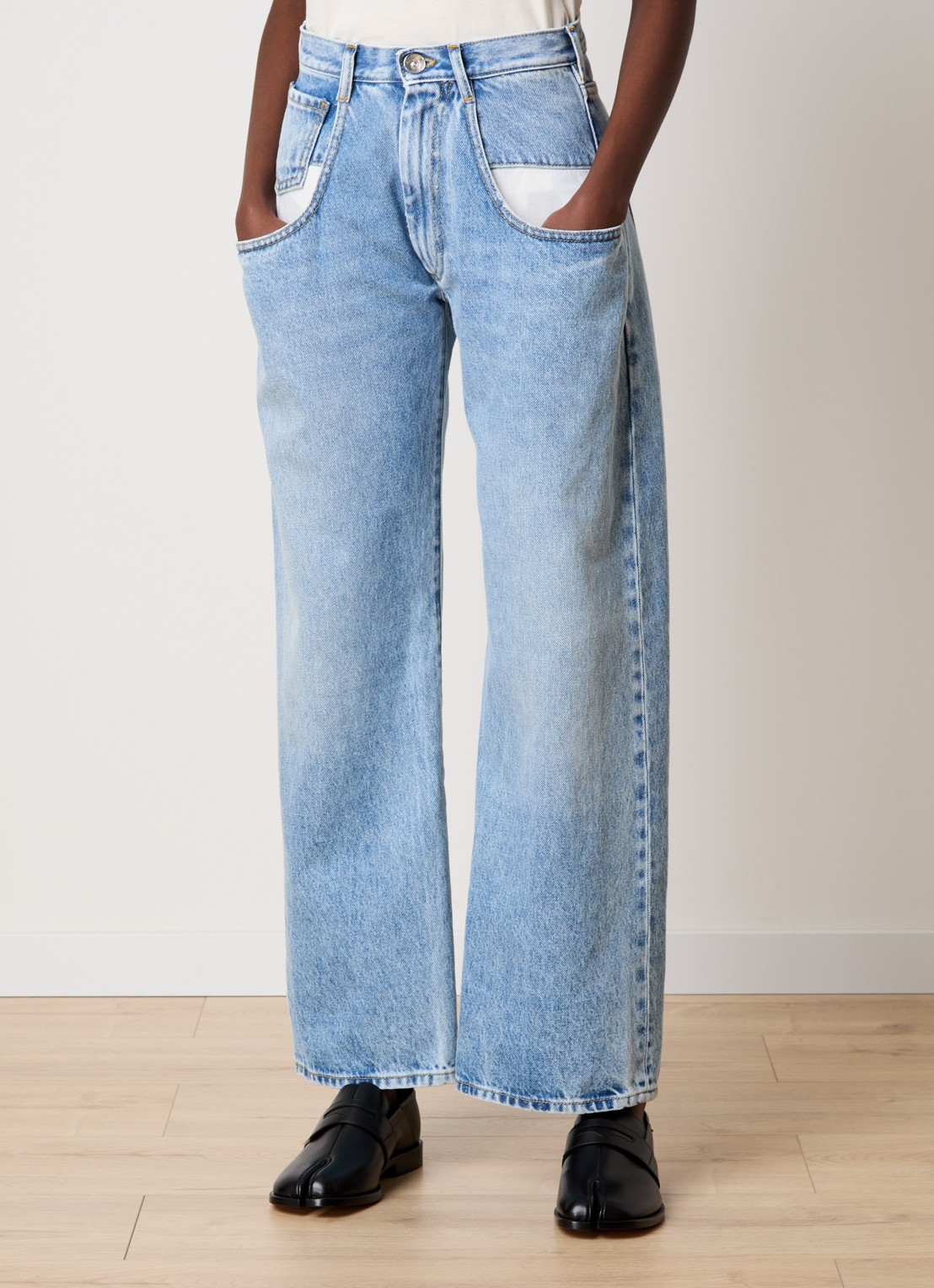 Maison Margiela High waist straight leg jeans met lichte wassing - detail 6 indigo
