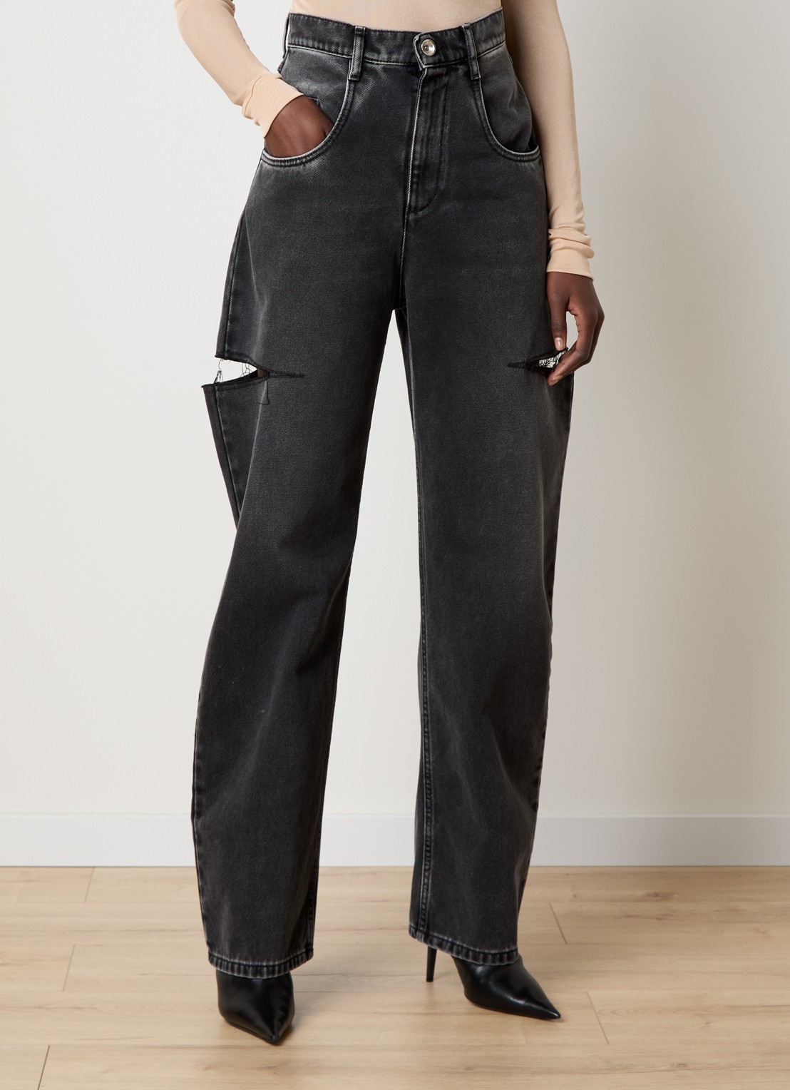 Maison Margiela High waist tapered jeans met steekzakken - detail 4 antraciet
