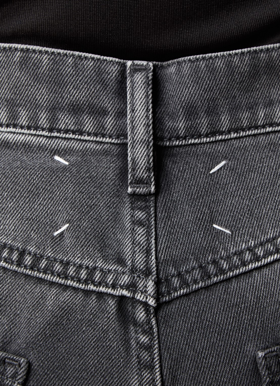 Maison Margiela High waist tapered jeans met steekzakken - detail 6 antraciet