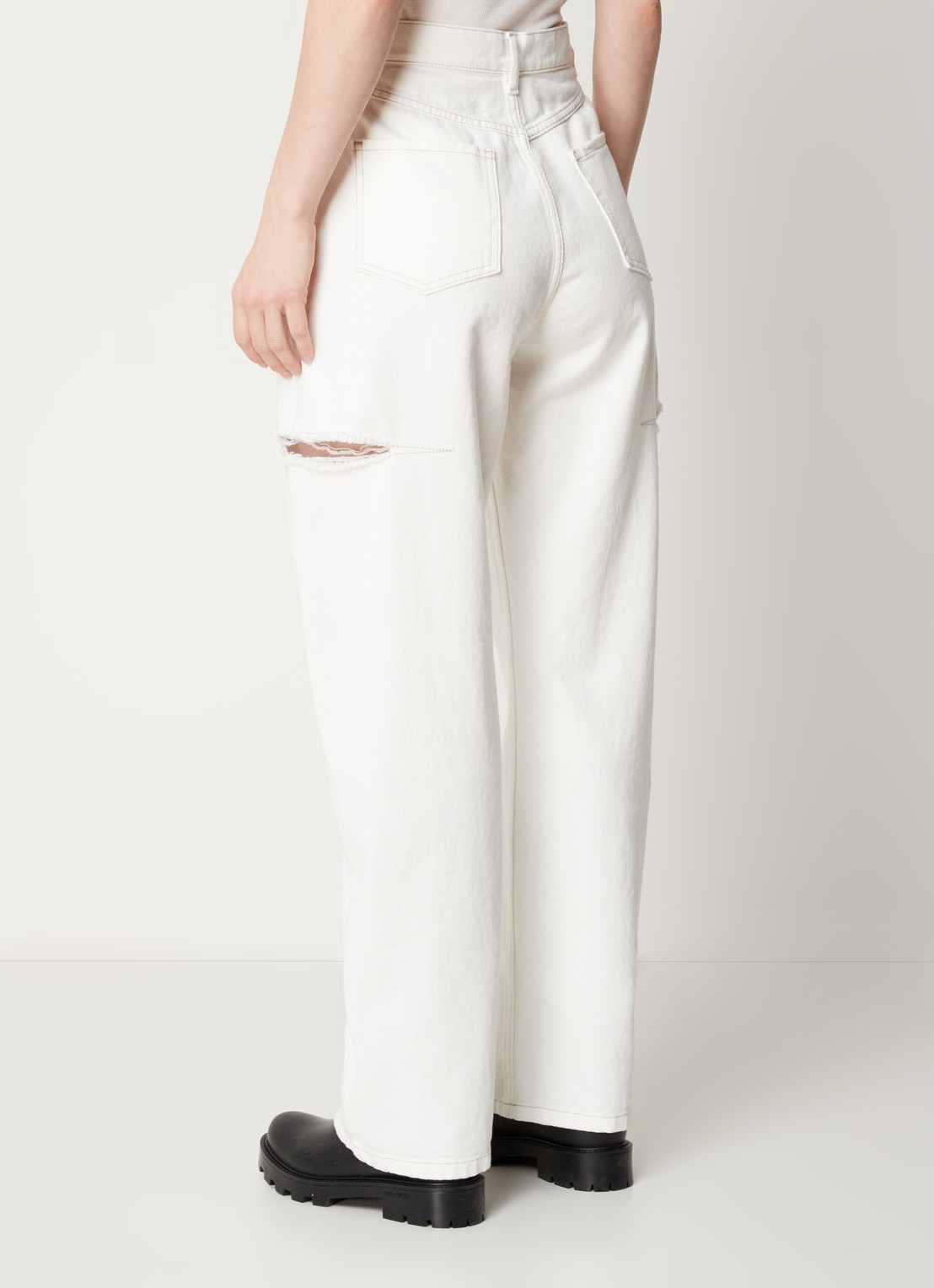 Maison Margiela High waist wide leg jeans met ripped details - achterkant gebroken wit