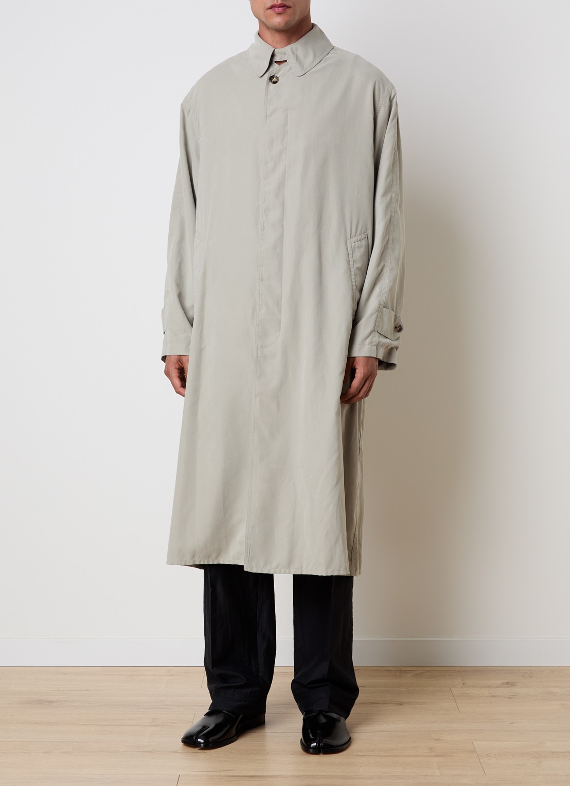 Maison Margiela Peach mantel met steekzakken - detail 2 zand