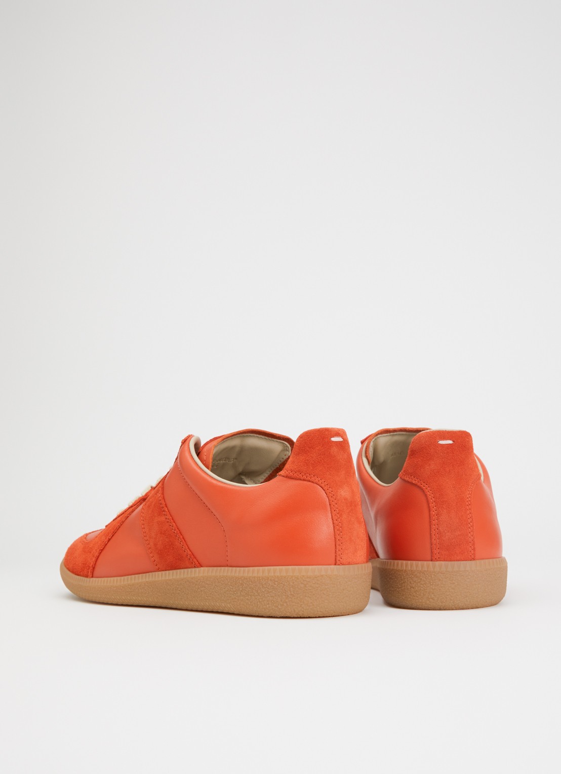 Maison Margiela Replica sneaker van kalfsleer met details van kalfssuède - achterkant oranjerood