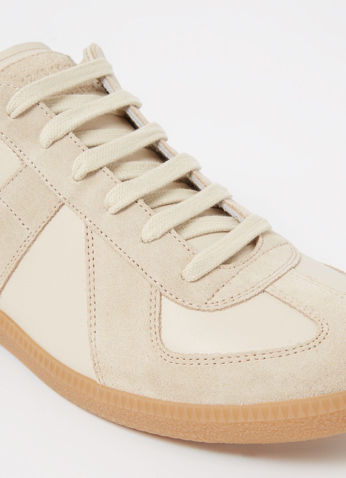 Maison Margiela Replica sneaker van kalfsleer met suède details - detail 7 bruin