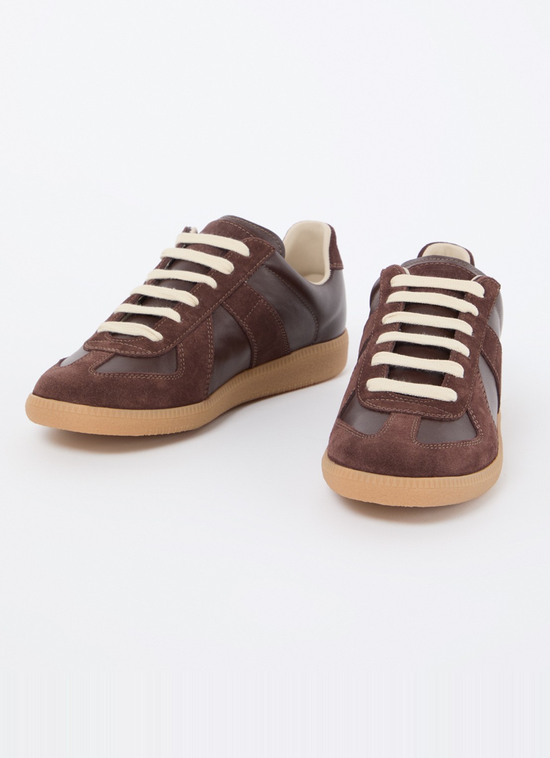 Maison Margiela Replica sneaker van lamsleer met kalfssuède details - detail 4 bruin
