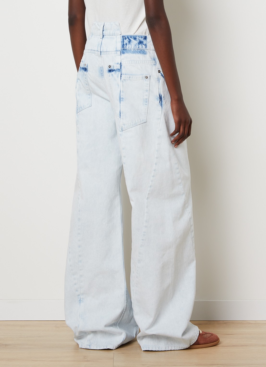 Maison Margiela Spliced high waist balloon jeans met lichte wassing - achterkant 6 indigo