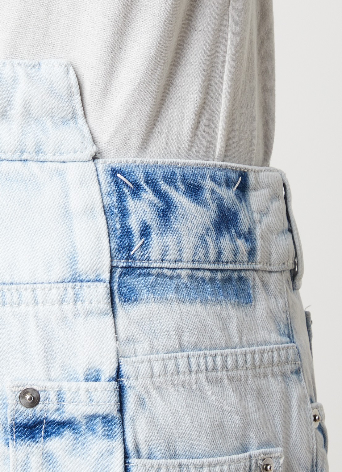 Maison Margiela Spliced high waist balloon jeans met lichte wassing - detail 5 indigo