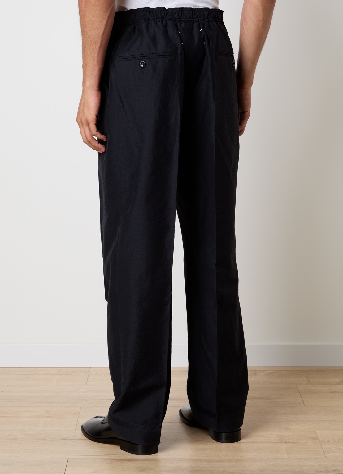 Maison Margiela straight fit broek in zijdeblend met steekzakken - achterkant 6 blauw