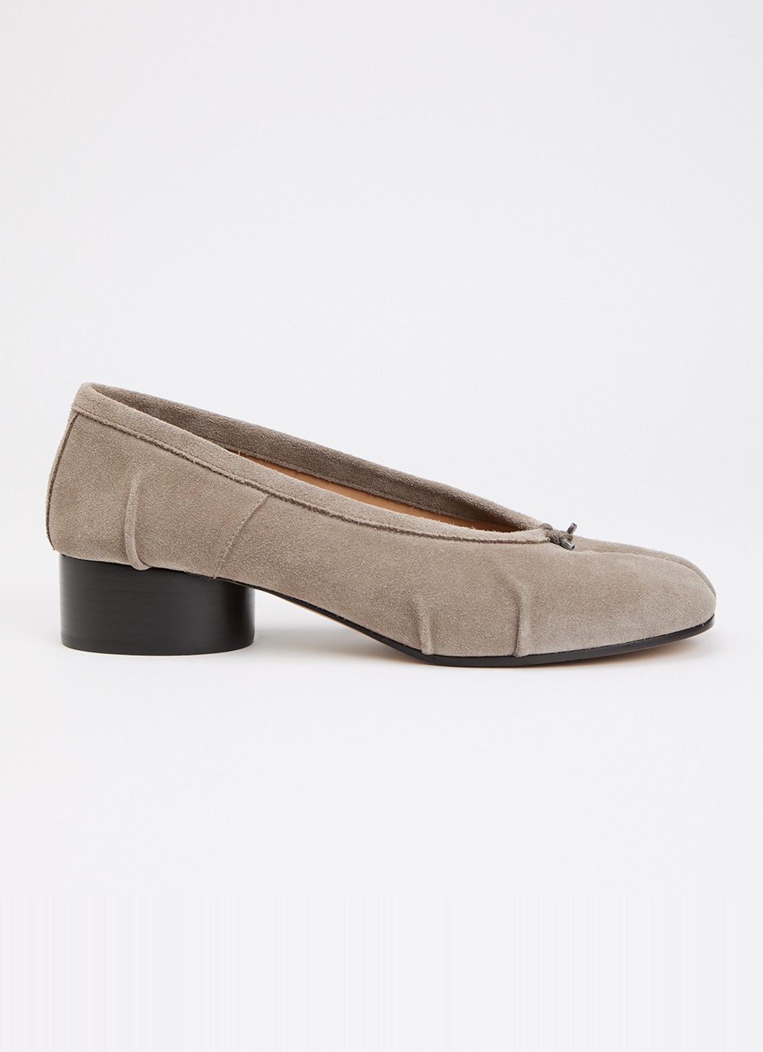 Maison Margiela Tabi ballerina van suède - voorkant 5 taupe