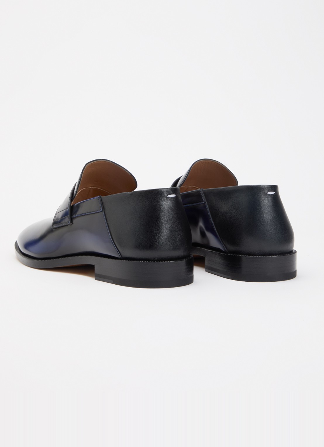 Maison Margiela Tabi loafer van kalfsleer - achterkant donkerblauw