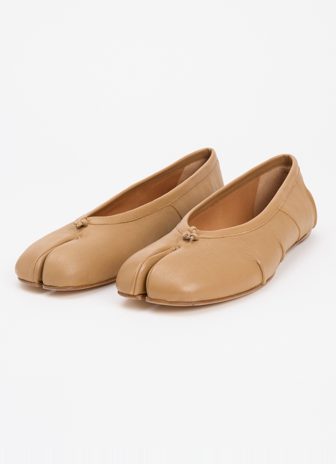 Maison Margiela Tabi New ballerina van lamsleer - detail 3 lichtbruin