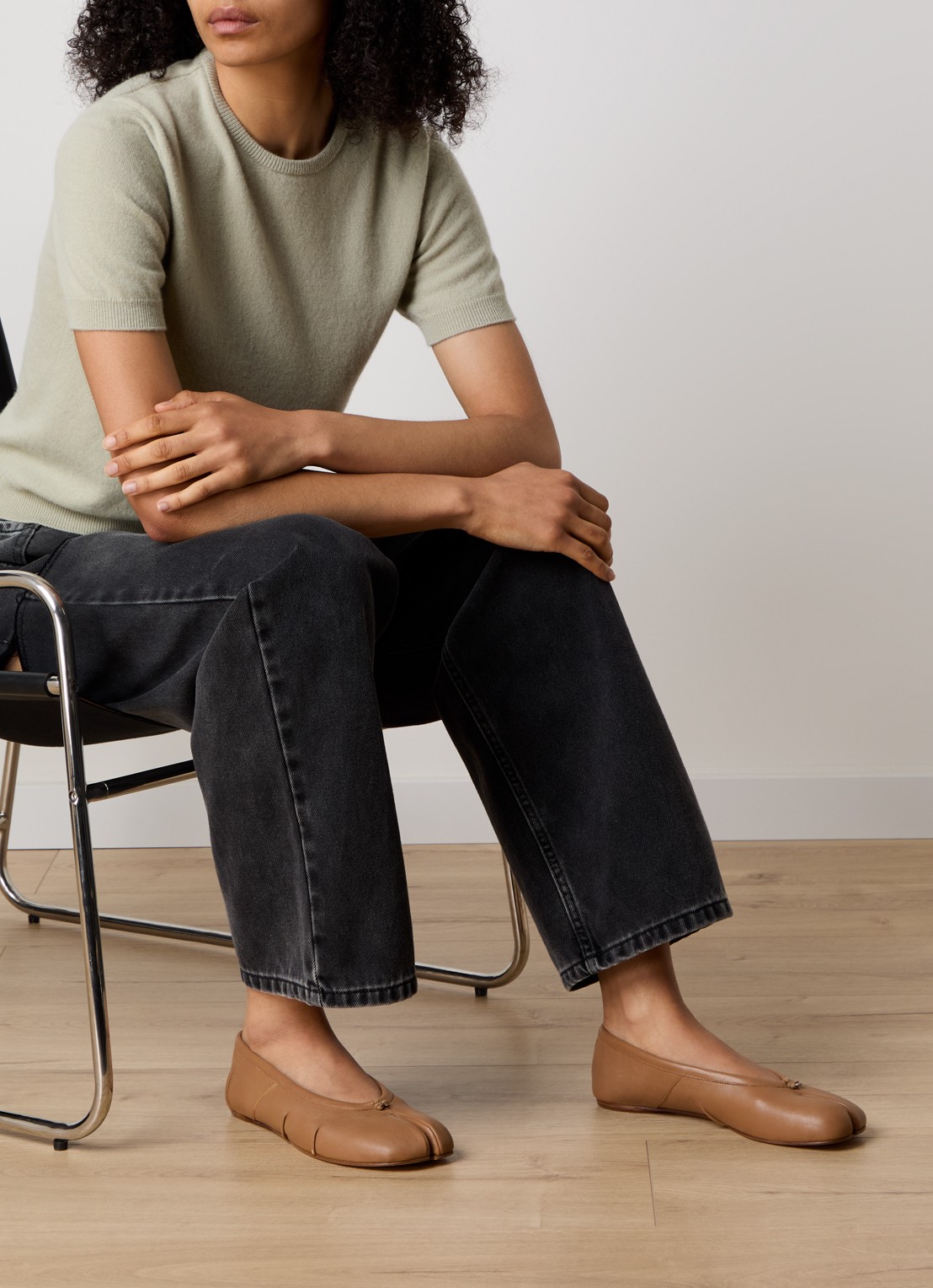 Maison Margiela Tabi New ballerina van lamsleer - voorkant 2 lichtbruin