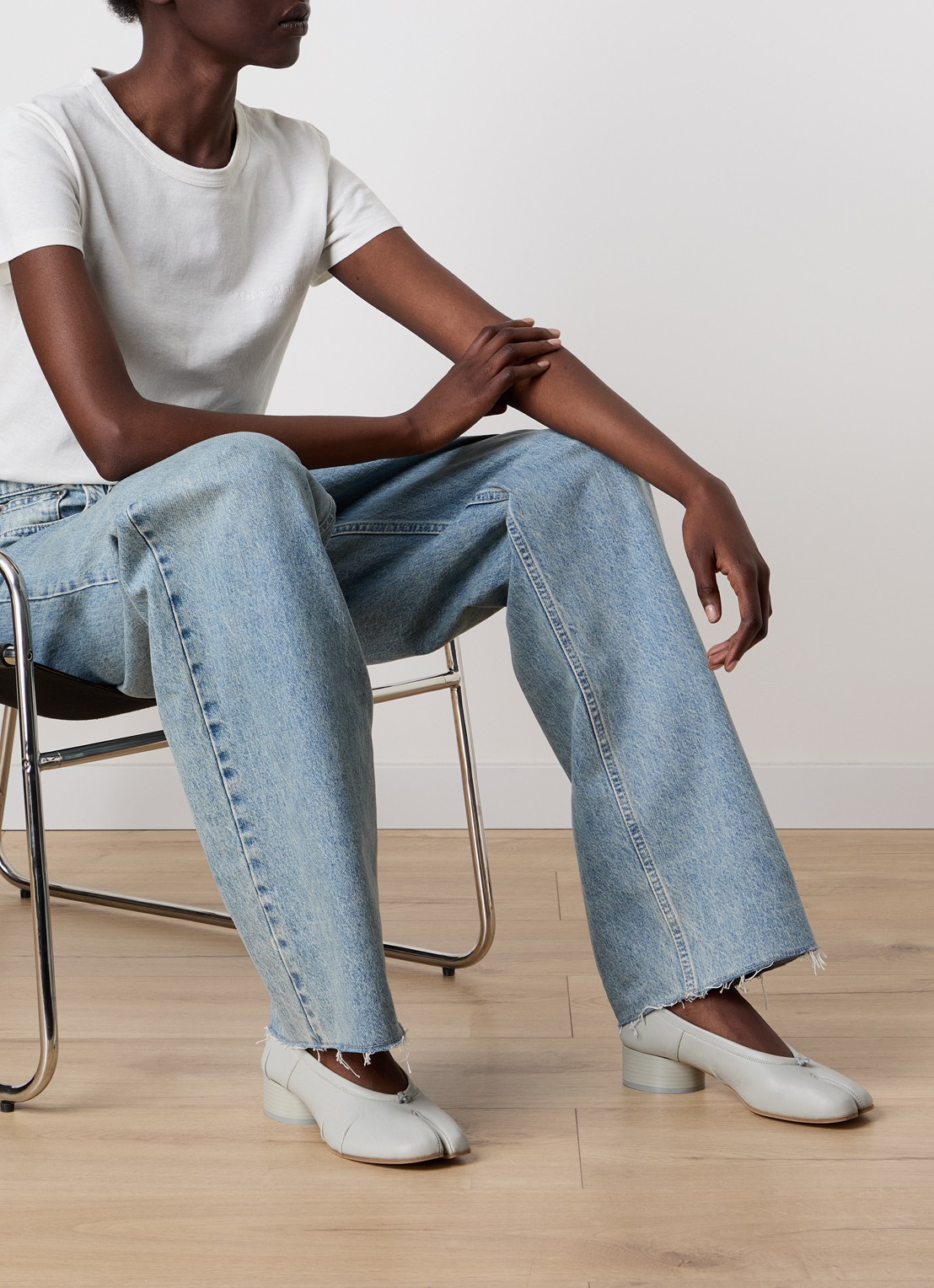 Maison Margiela Tabi pump van lamsleer - voorkant 2 lichtgrijs