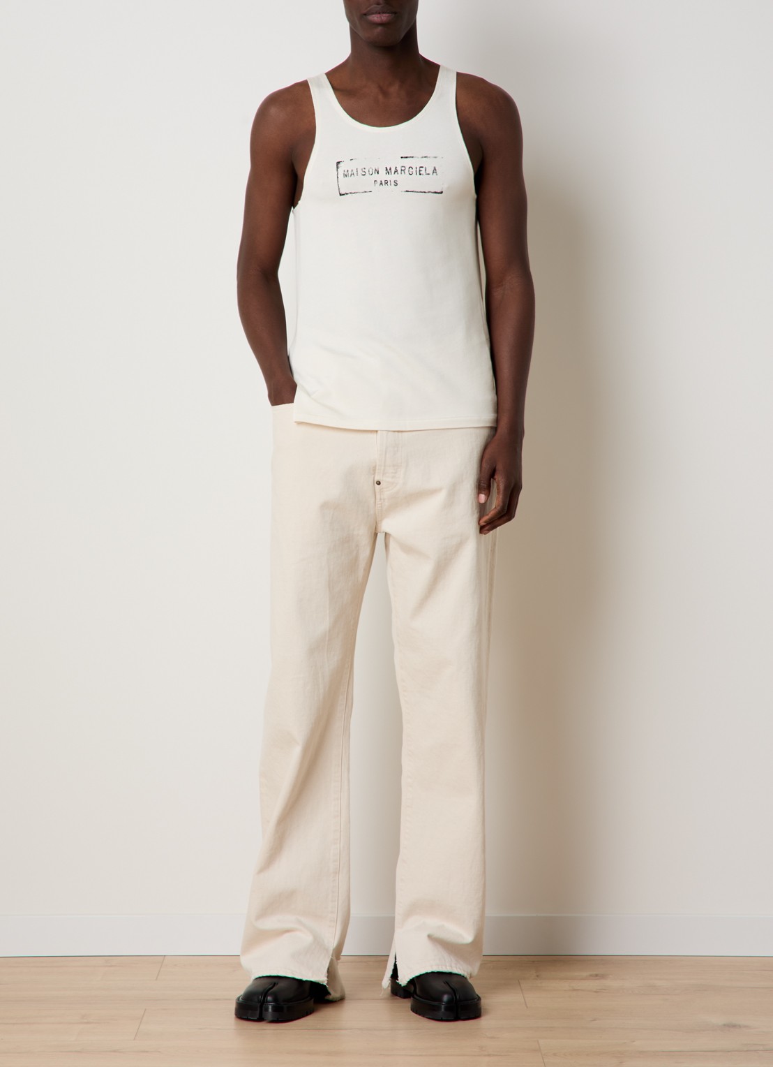Maison Margiela Tanktop met logoprint - voorkant 2 gebroken wit