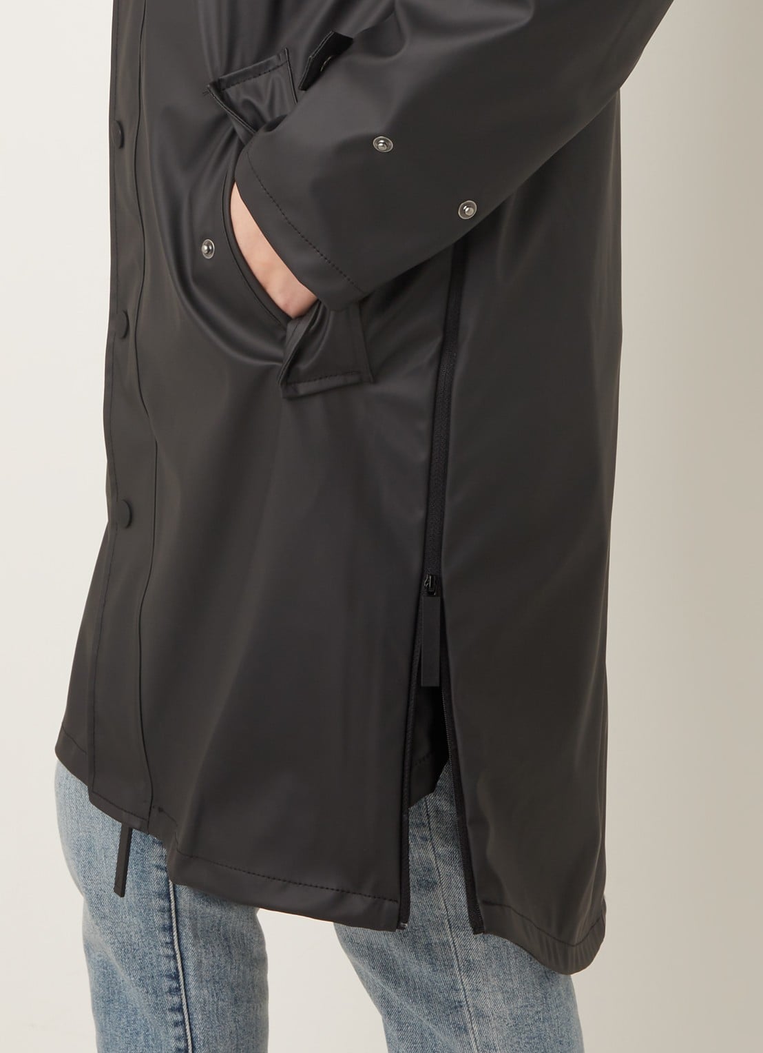 Maium Longline regenjas met capuchon - unisex - detail 5 zwart