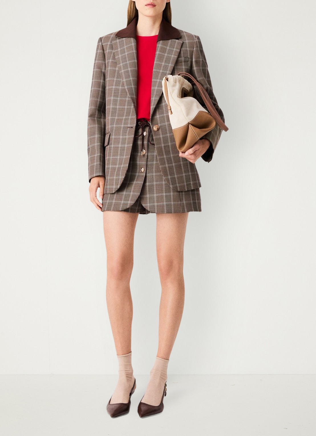 Maje Blazer in scheerwolblend met ruitdessin en klepzakken - voorkant 2 bruin