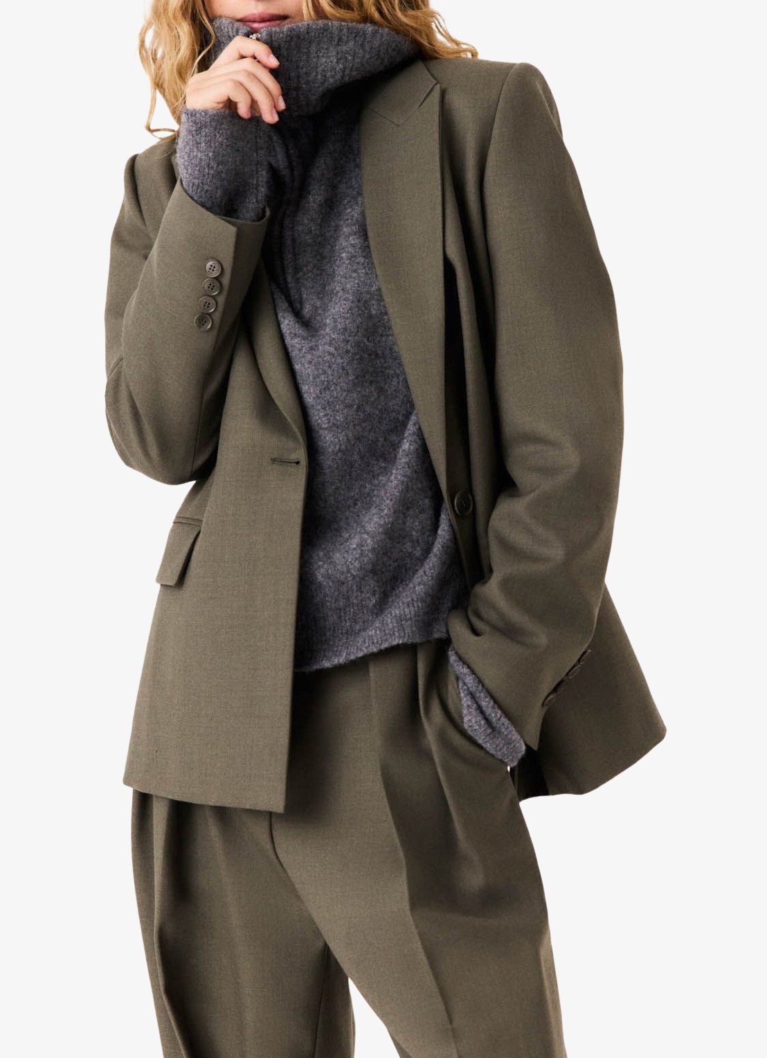 Maje Blazer in wolblend met gespdetail en klepzakken - detail 2 legergroen