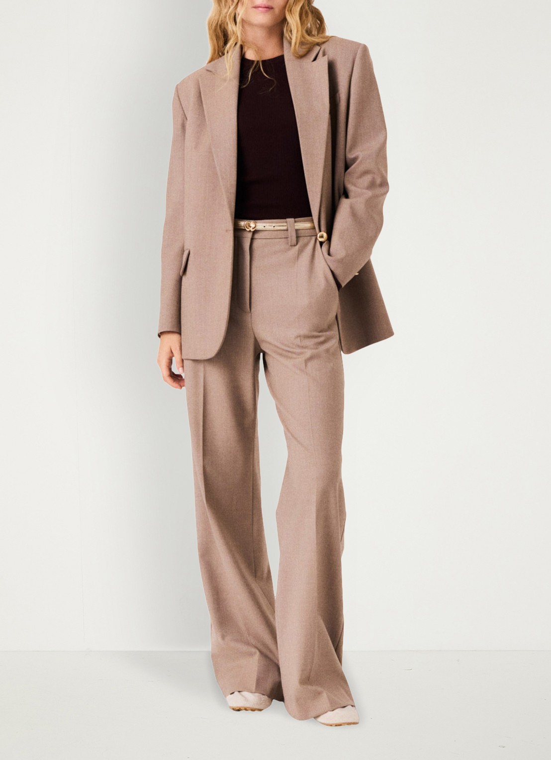 Maje Blazer in wolblend met klepzakken - voorkant 7 beige