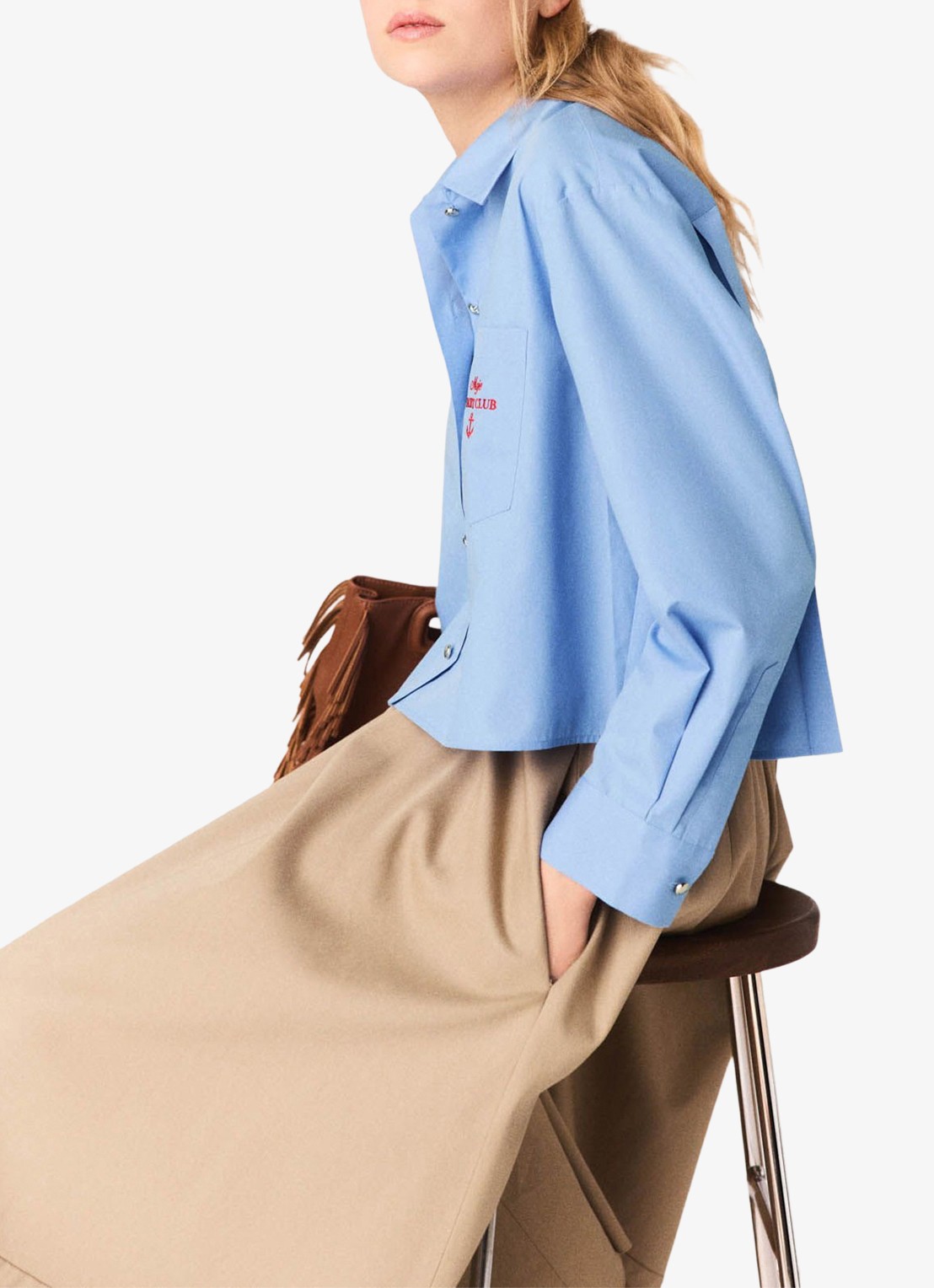 Maje Blouse met plooien en borduring - detail 6 lichtblauw