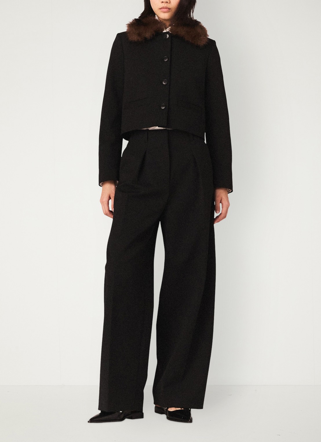 Maje Cropped blazer in wolblend met afneembare kraag - voorkant 3 jeans