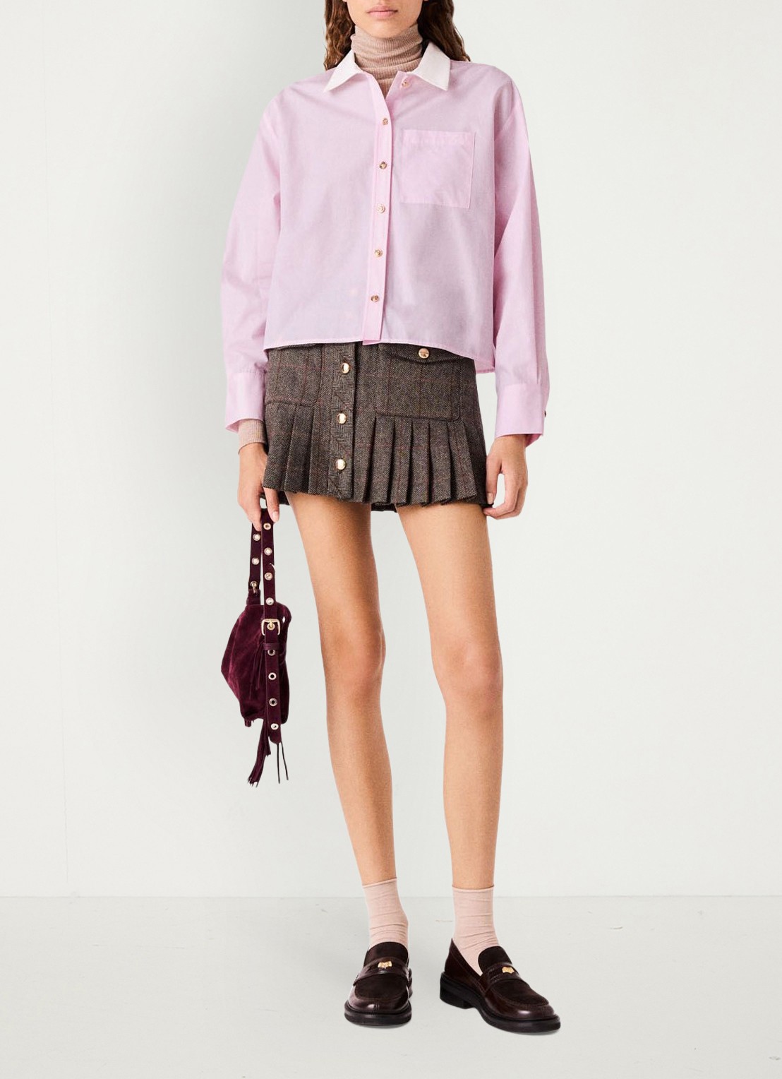 Maje Cropped blouse met borstzak en logoborduring - voorkant 8 roze