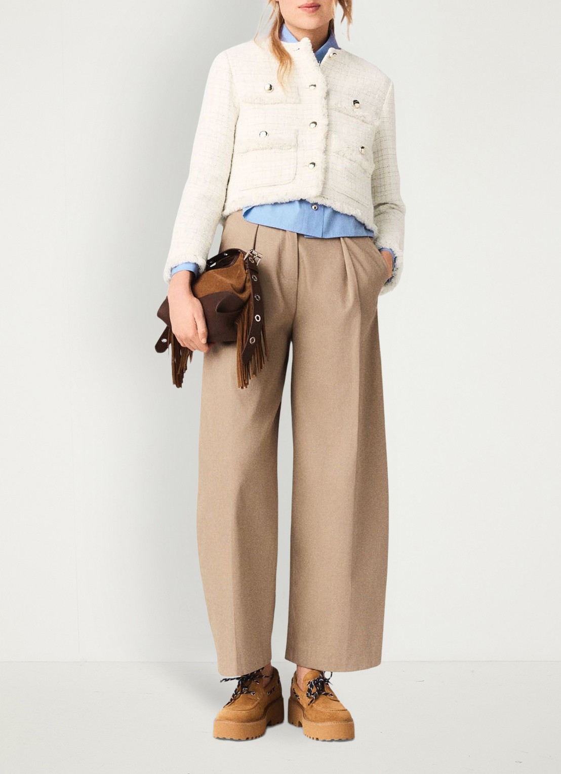 Maje Cropped jack van tweed met opgestikte zakken - voorkant 7 beige