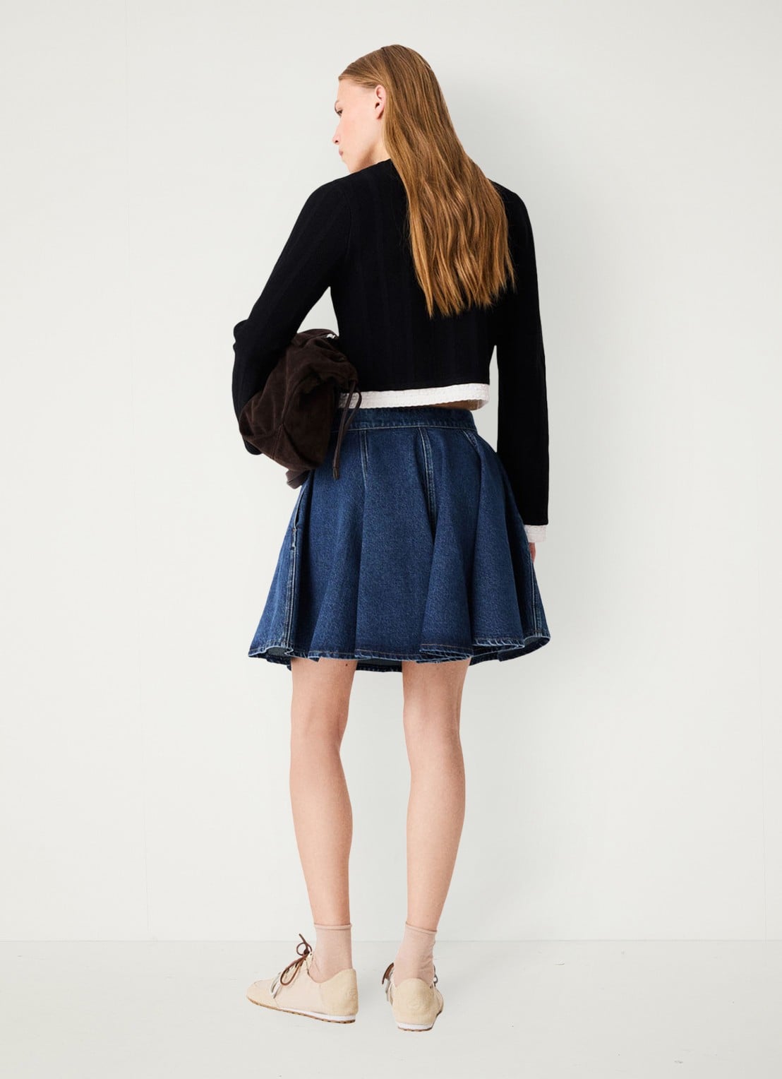 Maje Fijngebreid cropped vest met ronde hals - achterkant zwart