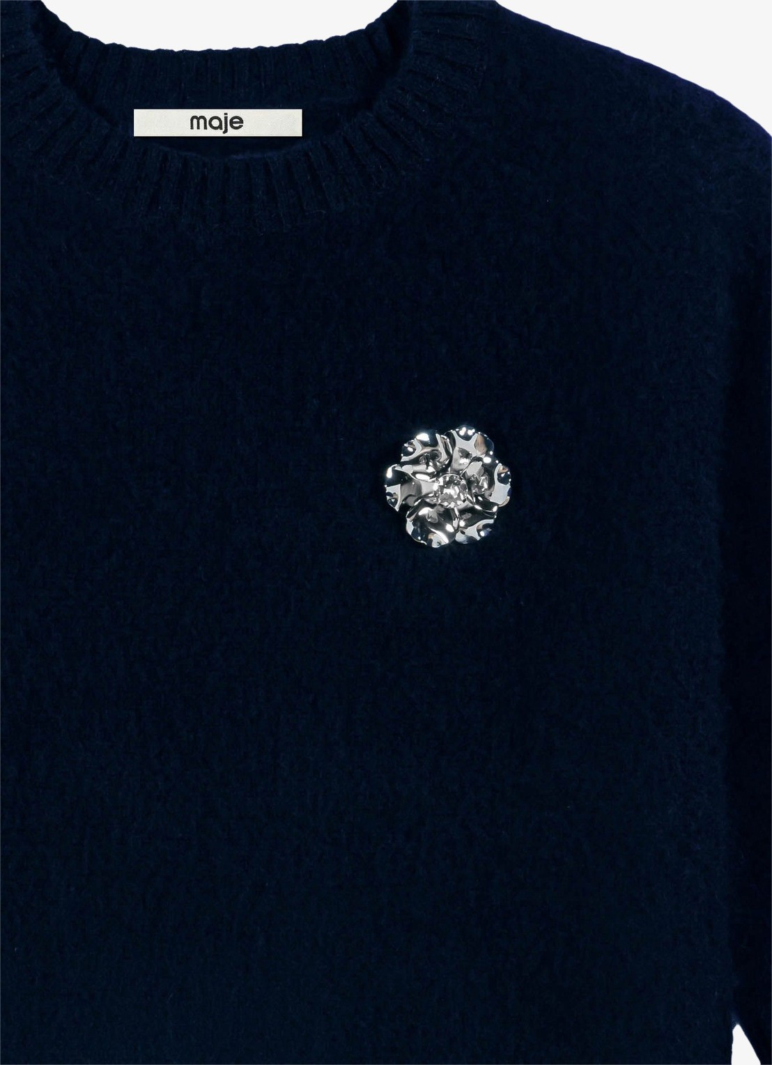Maje Fijngebreide trui van wol met broche - detail 5 donkerblauw