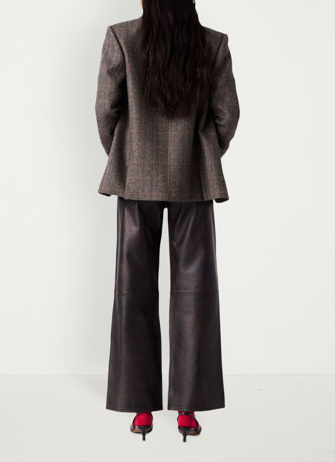 Maje High waist straight fit broek van lamsleer - achterkant donkerbruin