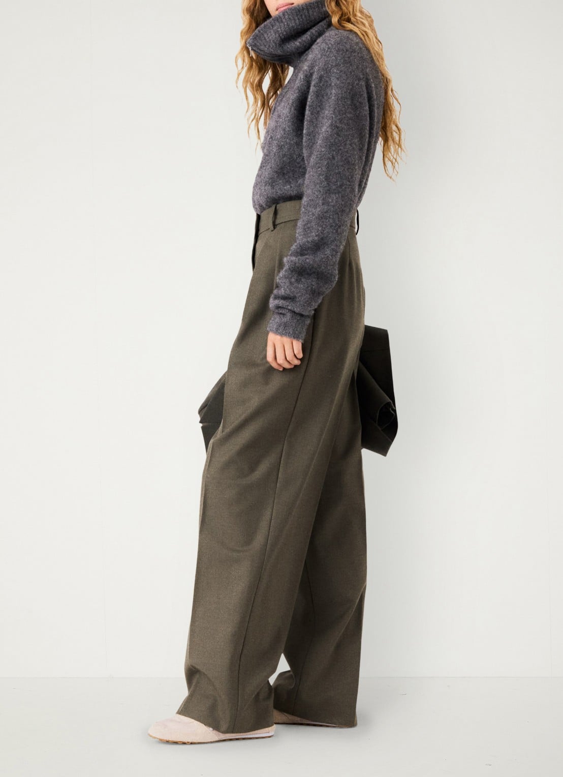 Maje High waist wide fit pantalon in wolblend - detail legergroen